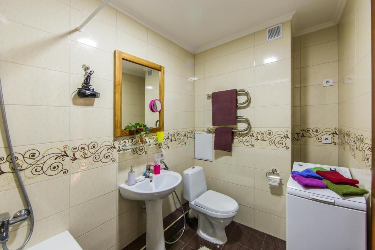 Super Comfort Flat For You Near The Metro. Kiew Exterior foto