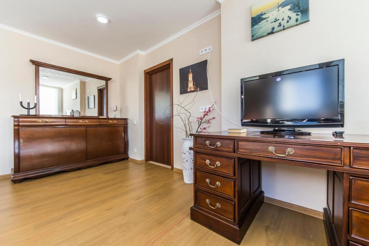 Super Comfort Flat For You Near The Metro. Kiew Exterior foto