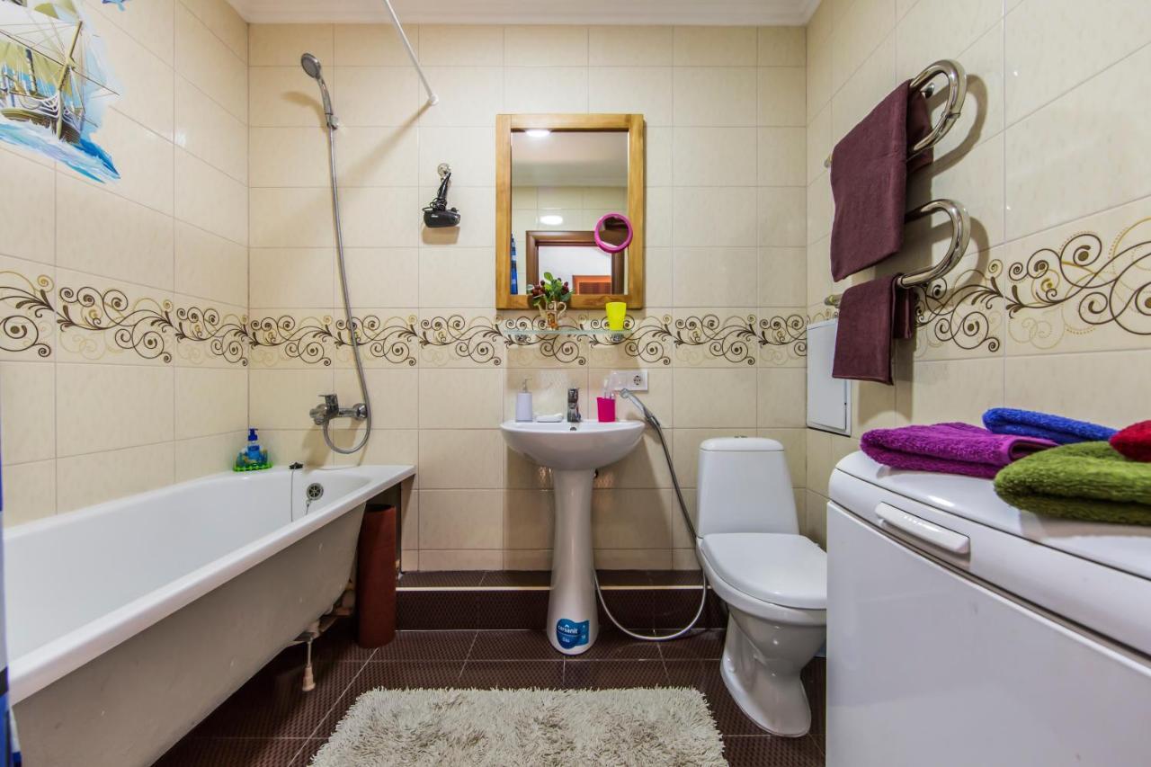 Super Comfort Flat For You Near The Metro. Kiew Exterior foto