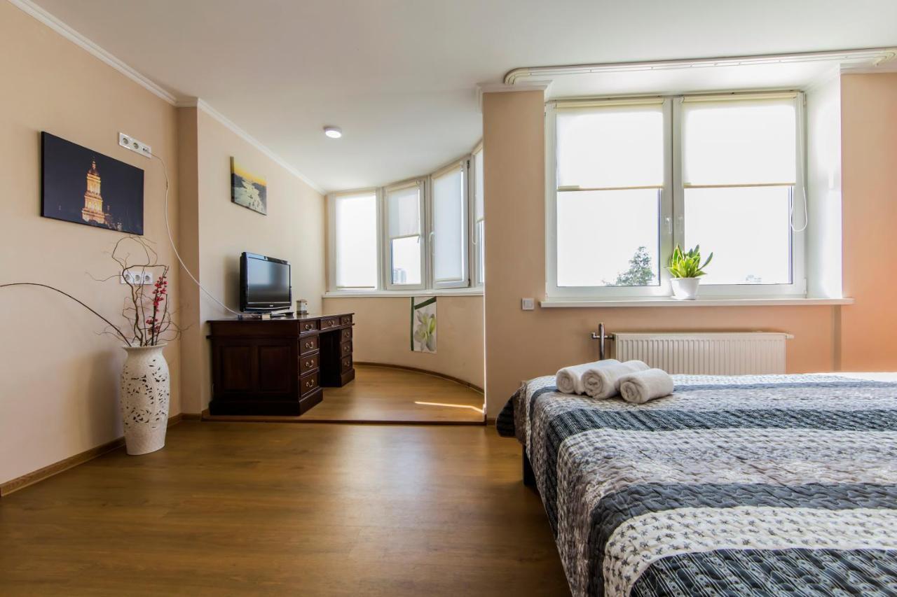 Super Comfort Flat For You Near The Metro. Kiew Exterior foto